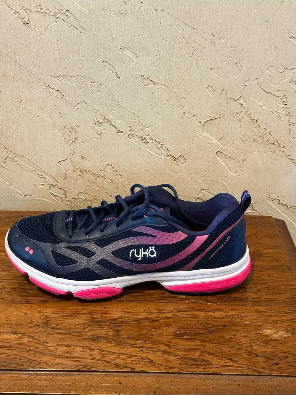 Ryka Devotion XT Women’s Navy and Pink Training Shoes Size 9.5
